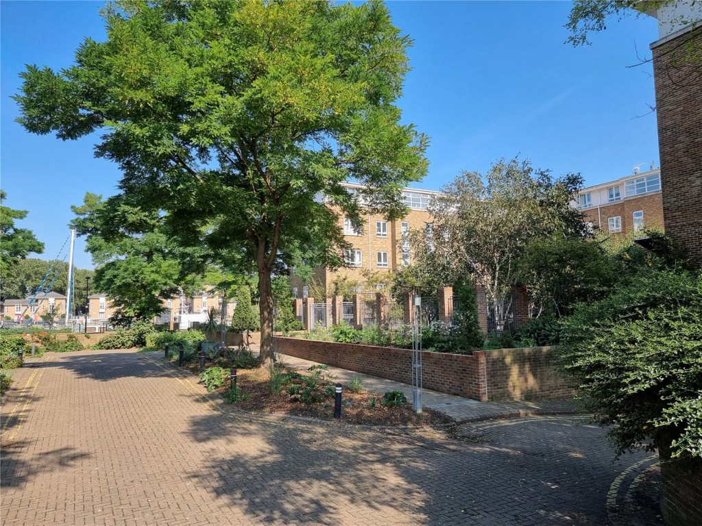 Images for London EAID:1949463716 BID:URP