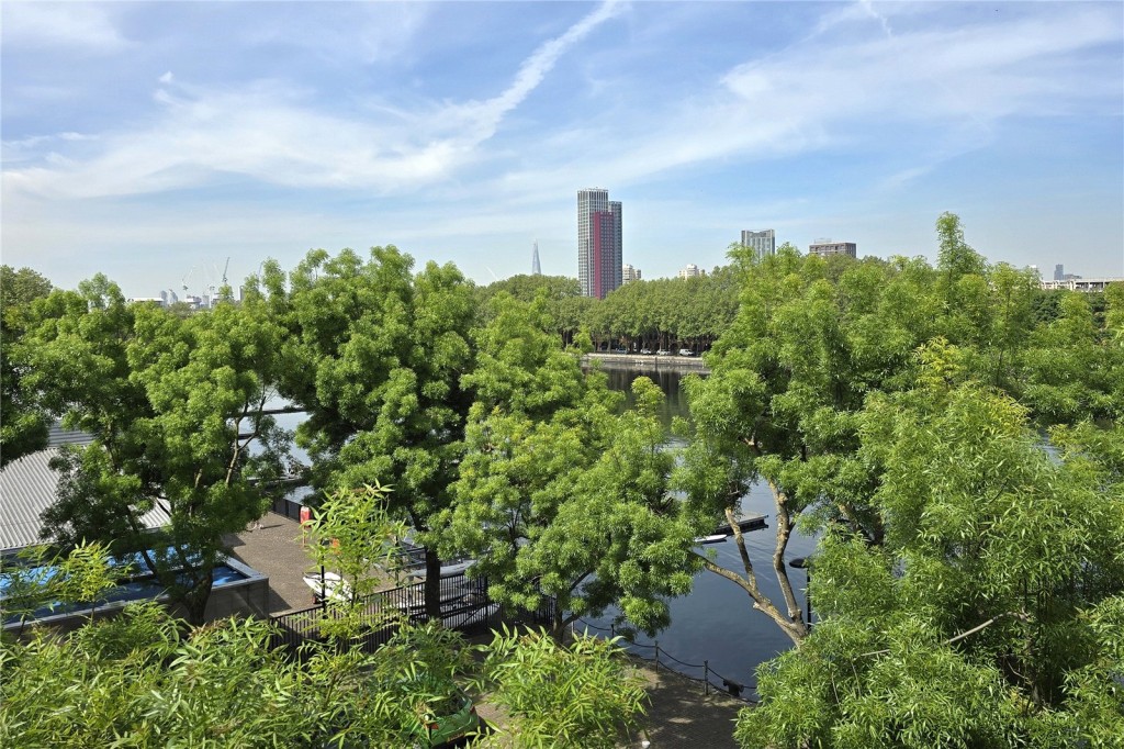 Images for London EAID:1949463716 BID:URP