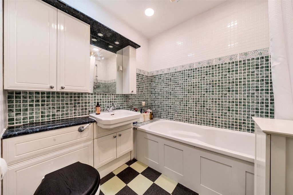 Images for London EAID:1949463716 BID:URP