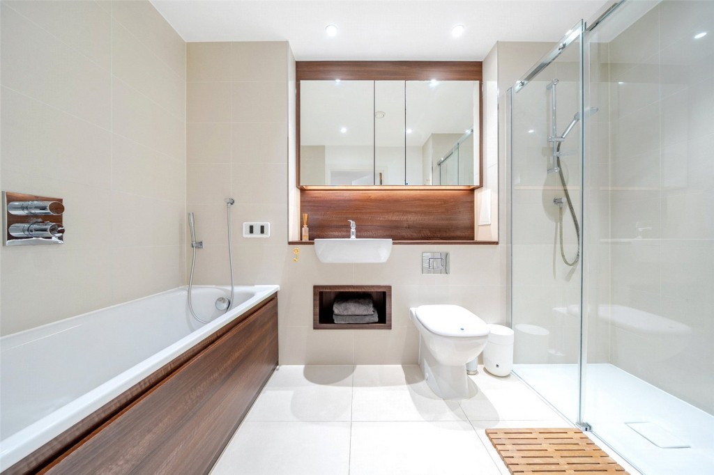 Images for London EAID:1949463716 BID:URP