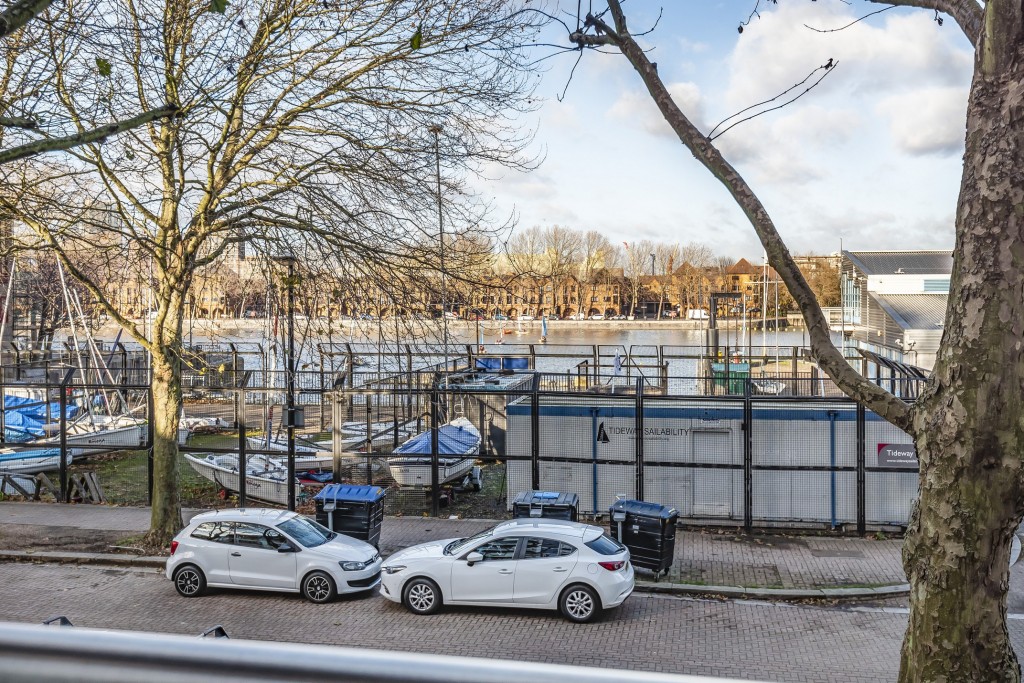 Images for London EAID:1949463716 BID:URP