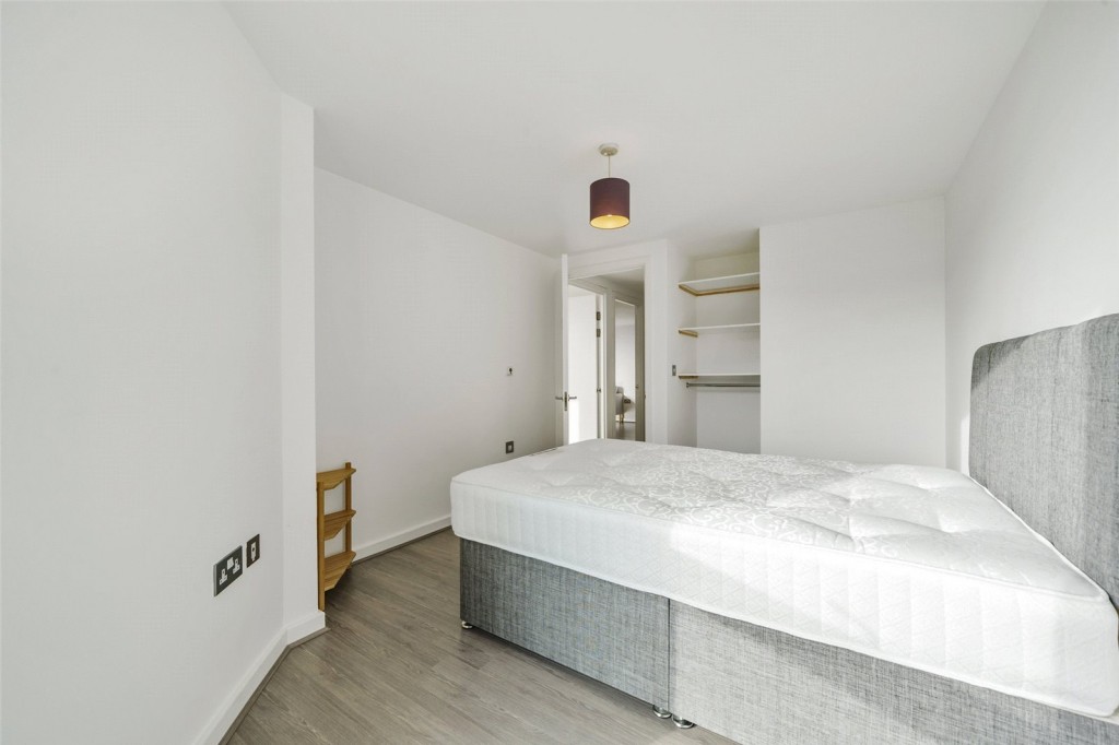 Images for London EAID:1949463716 BID:URP