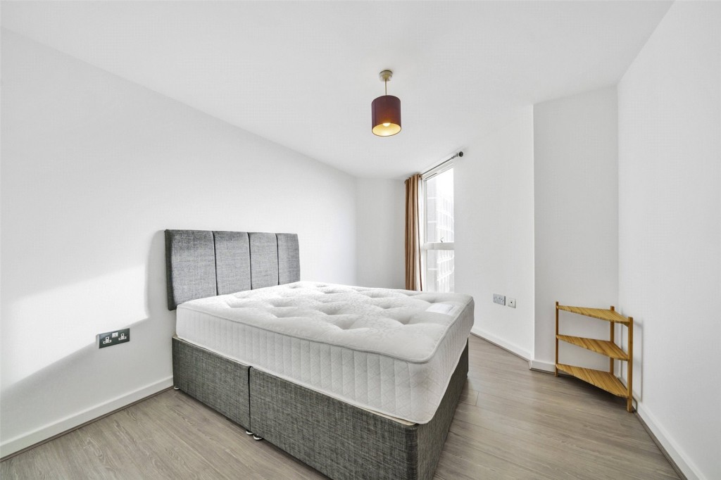 Images for London EAID:1949463716 BID:URP