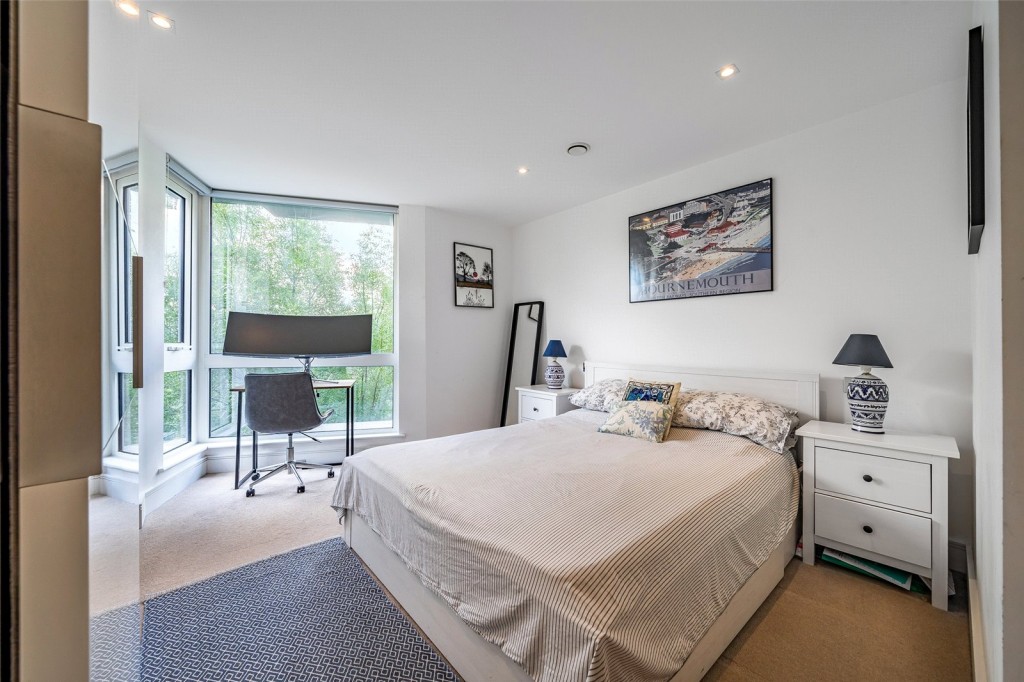 Images for London EAID:1949463716 BID:URP