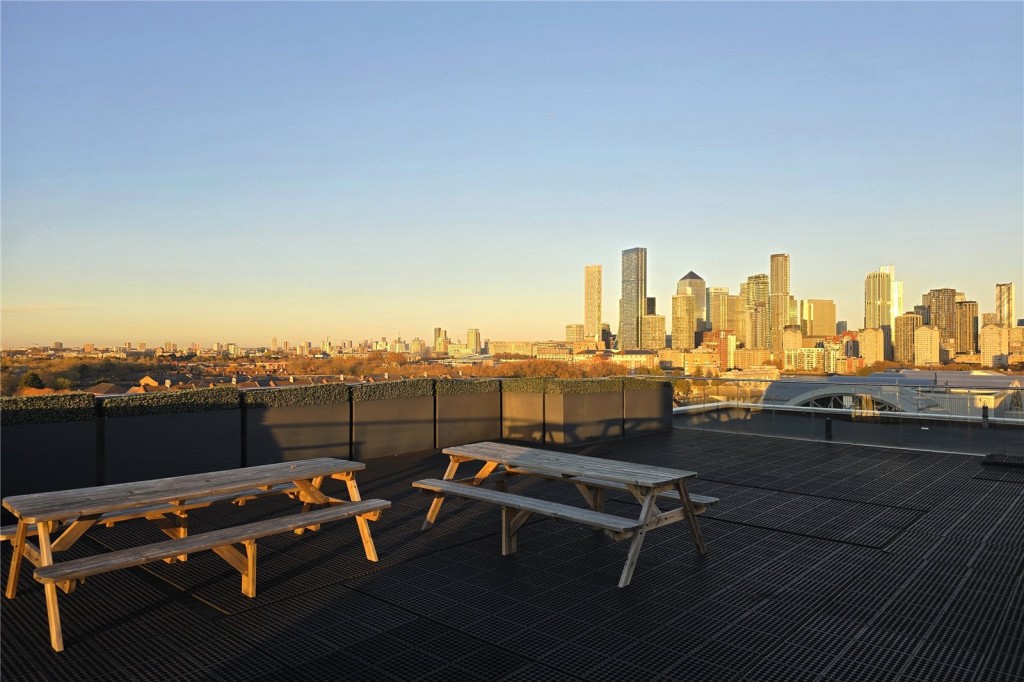 Images for London EAID:1949463716 BID:URP