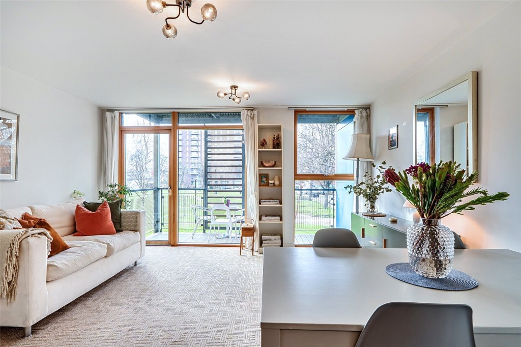 Images for London EAID:1949463716 BID:URP