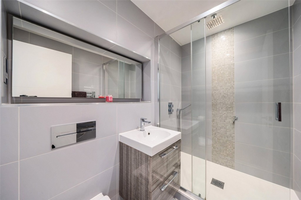 Images for London EAID:1949463716 BID:URP