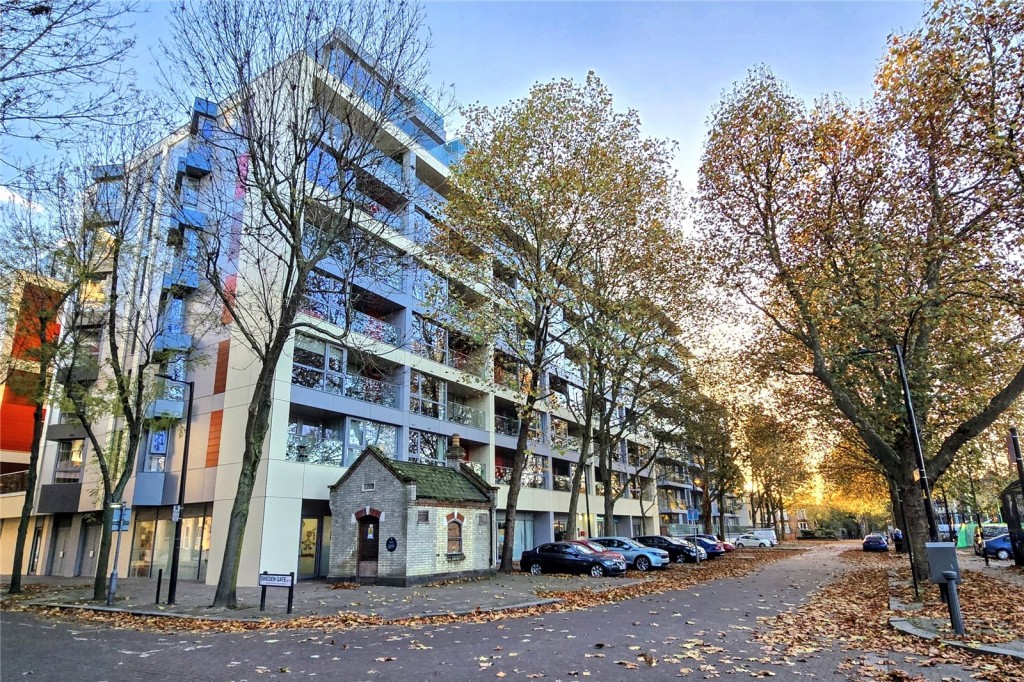 Images for London EAID:1949463716 BID:URP