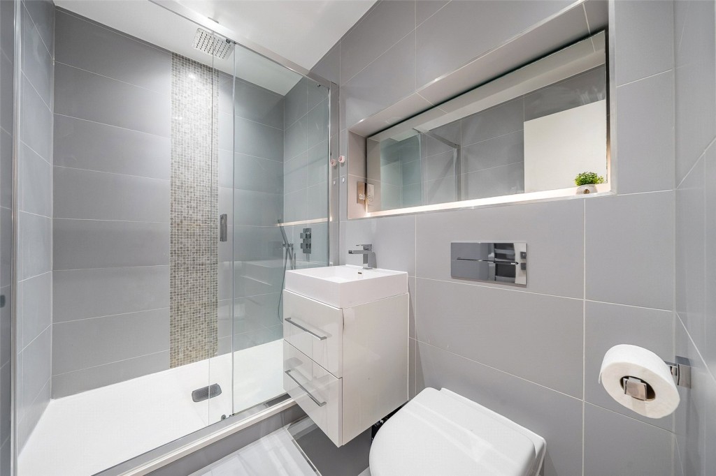 Images for London EAID:1949463716 BID:URP