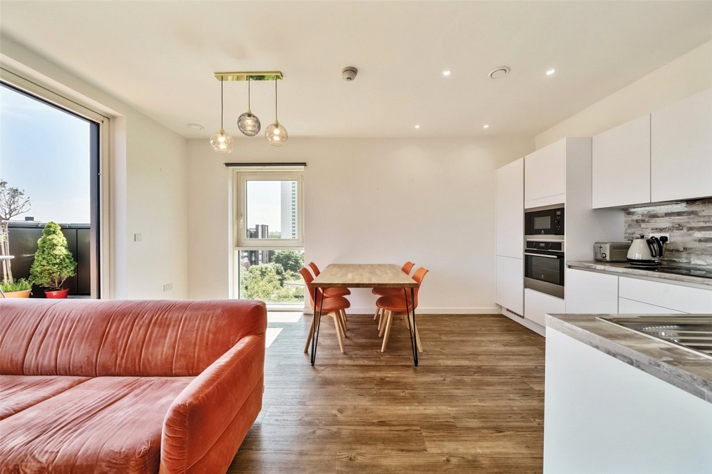 Images for London EAID:1949463716 BID:URP