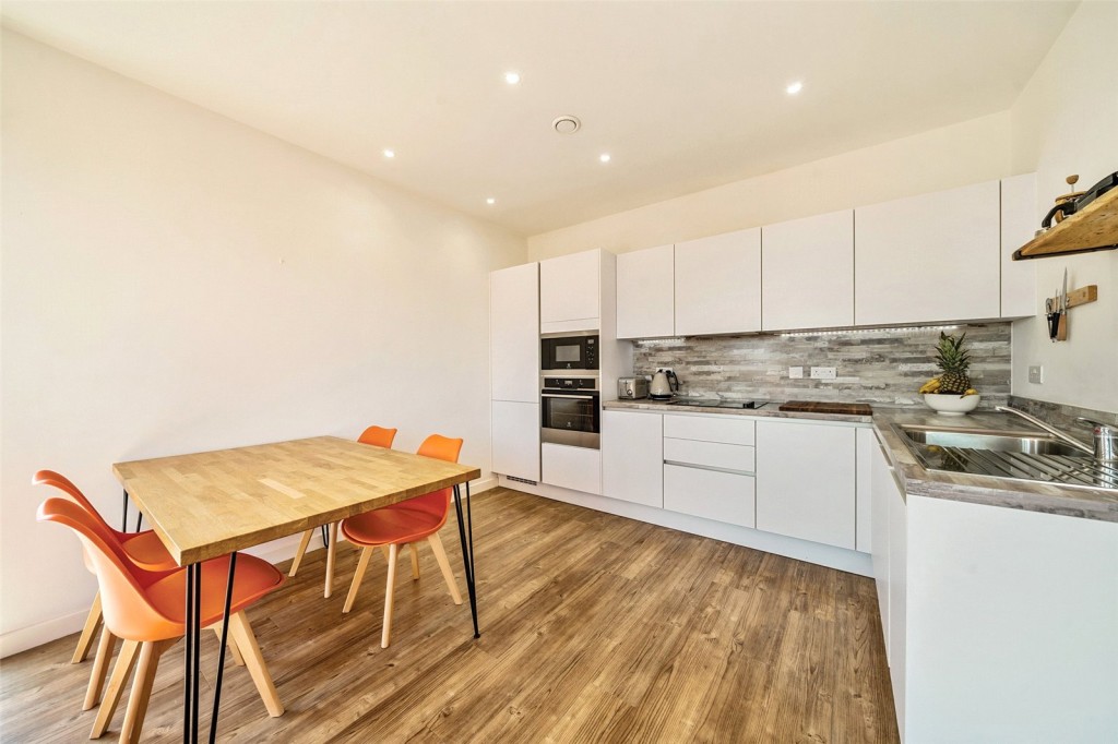 Images for London EAID:1949463716 BID:URP