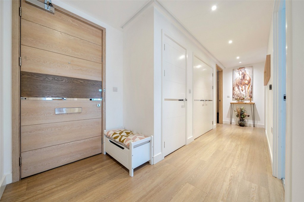 Images for London EAID:1949463716 BID:URP