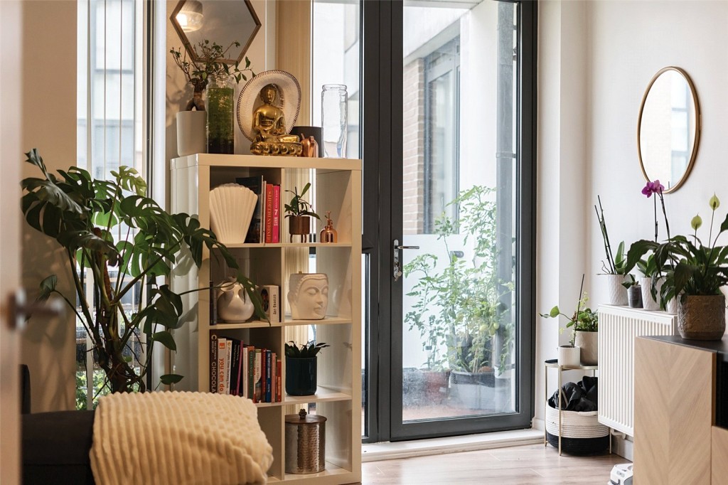 Images for London EAID:1949463716 BID:URP