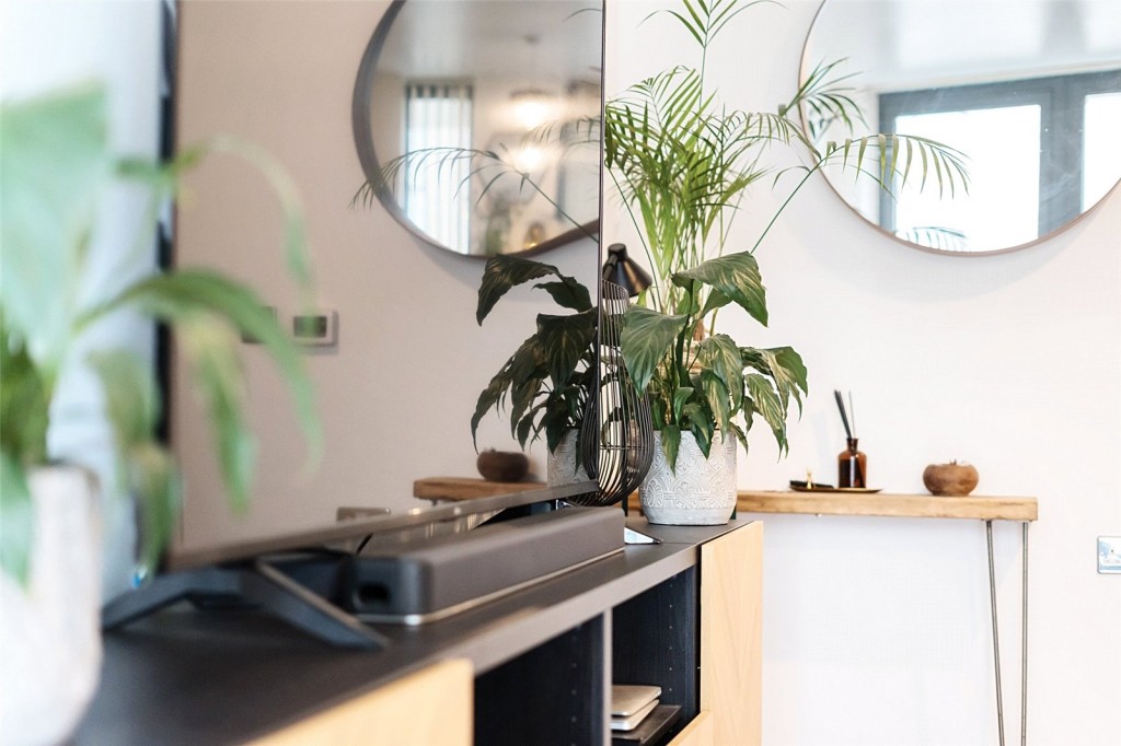 Images for London EAID:1949463716 BID:URP