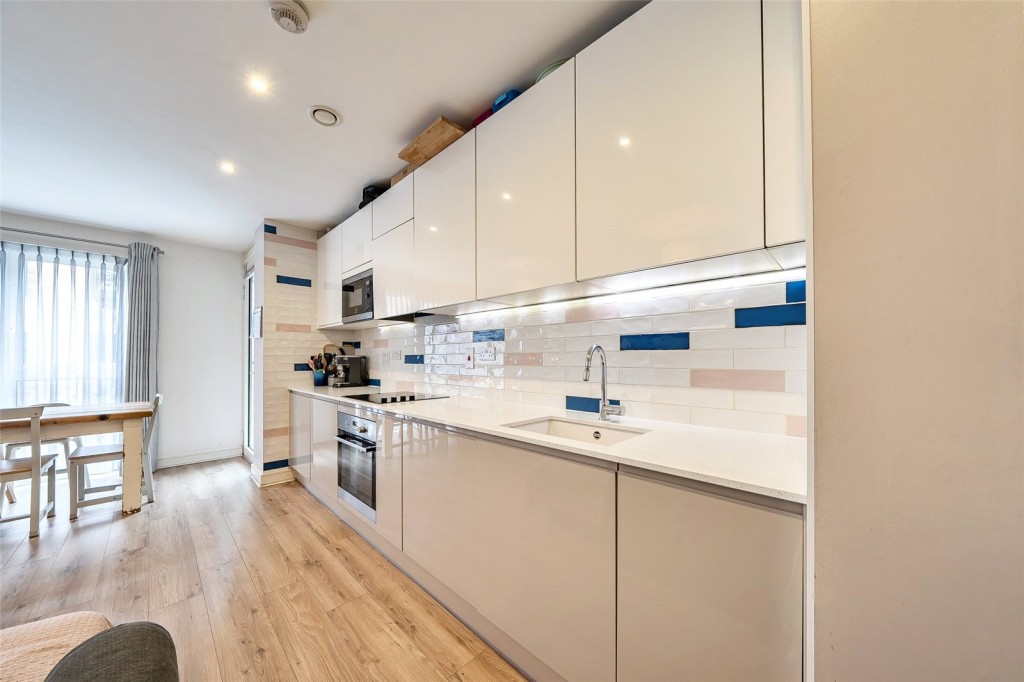 Images for London EAID:1949463716 BID:URP