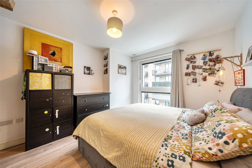 Images for London EAID:1949463716 BID:URP