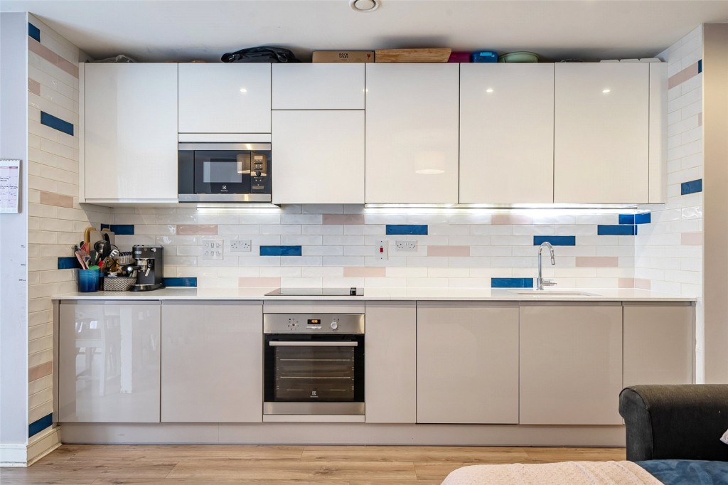 Images for London EAID:1949463716 BID:URP