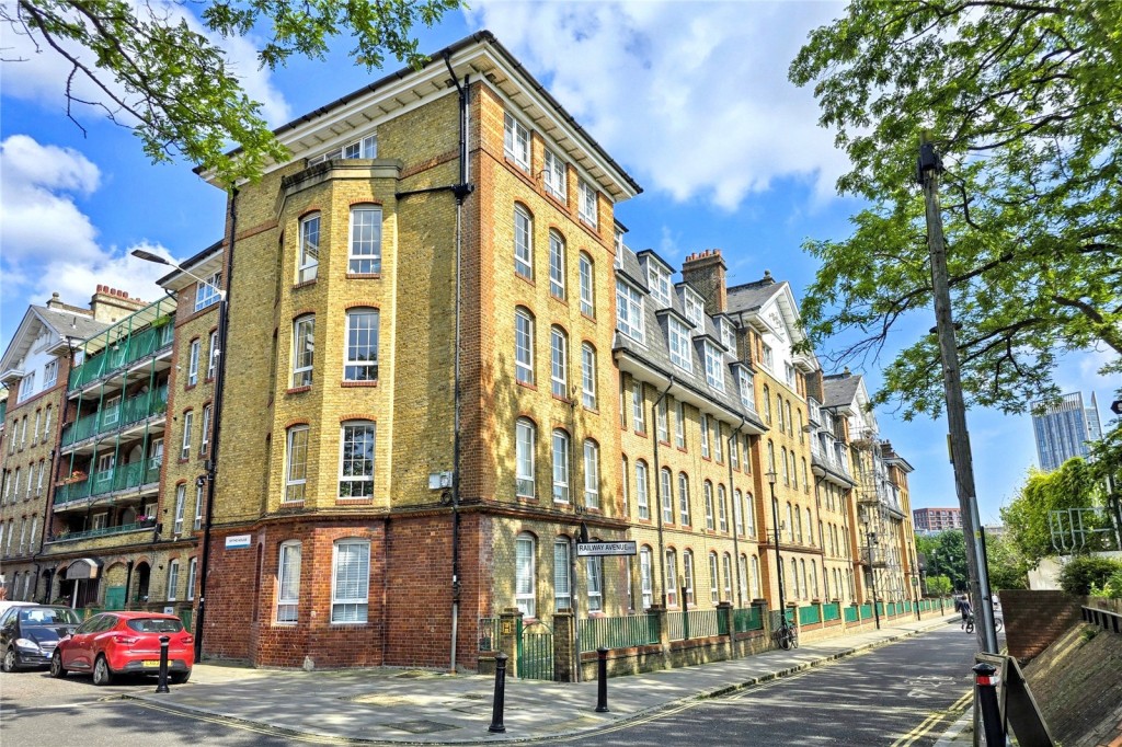 Images for London EAID:1949463716 BID:URP