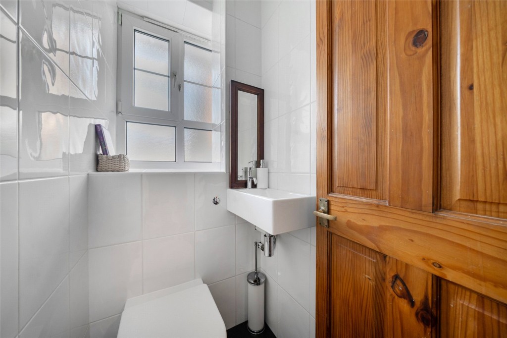 Images for London EAID:1949463716 BID:URP