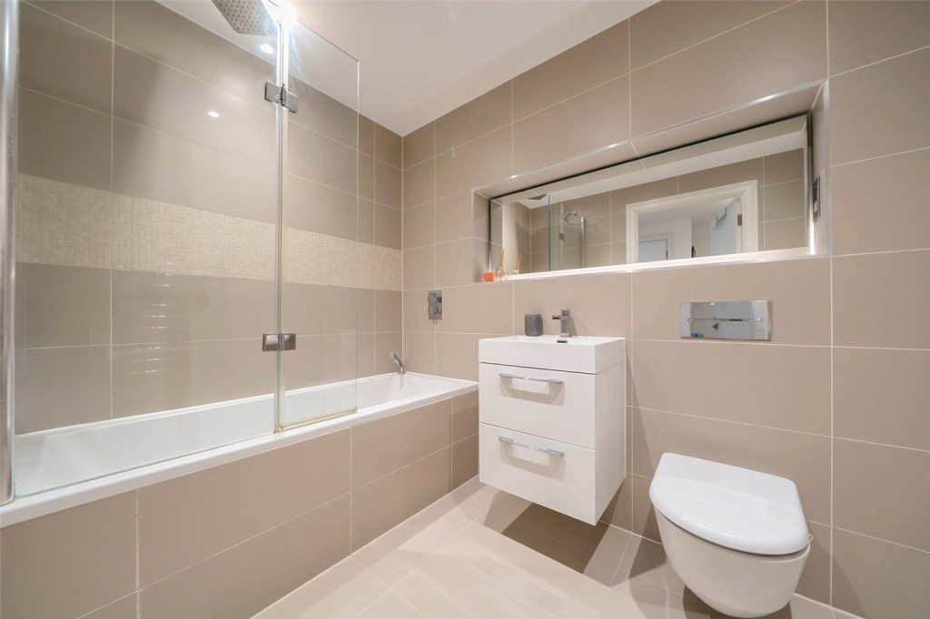 Images for London EAID:1949463716 BID:URP