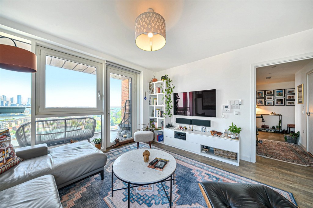 Images for London EAID:1949463716 BID:URP