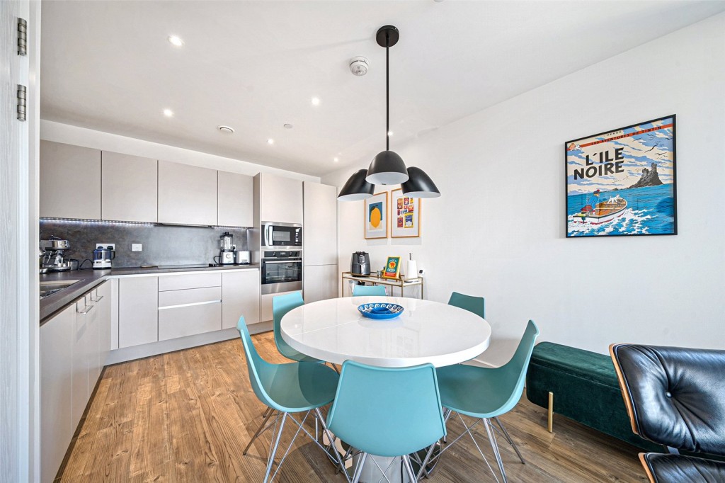 Images for London EAID:1949463716 BID:URP