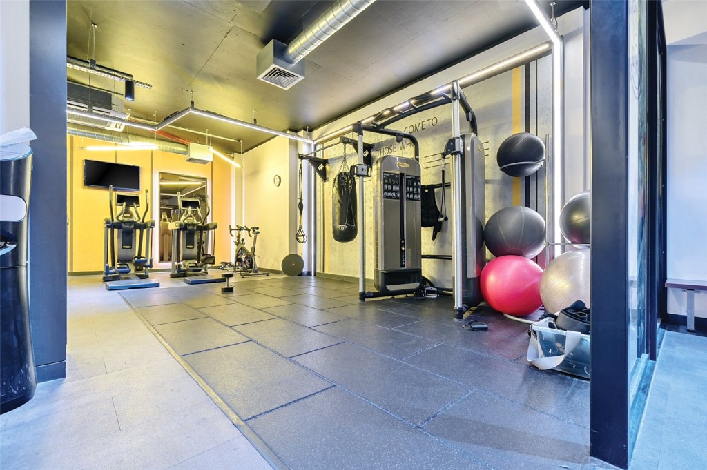 Images for London EAID:1949463716 BID:URP