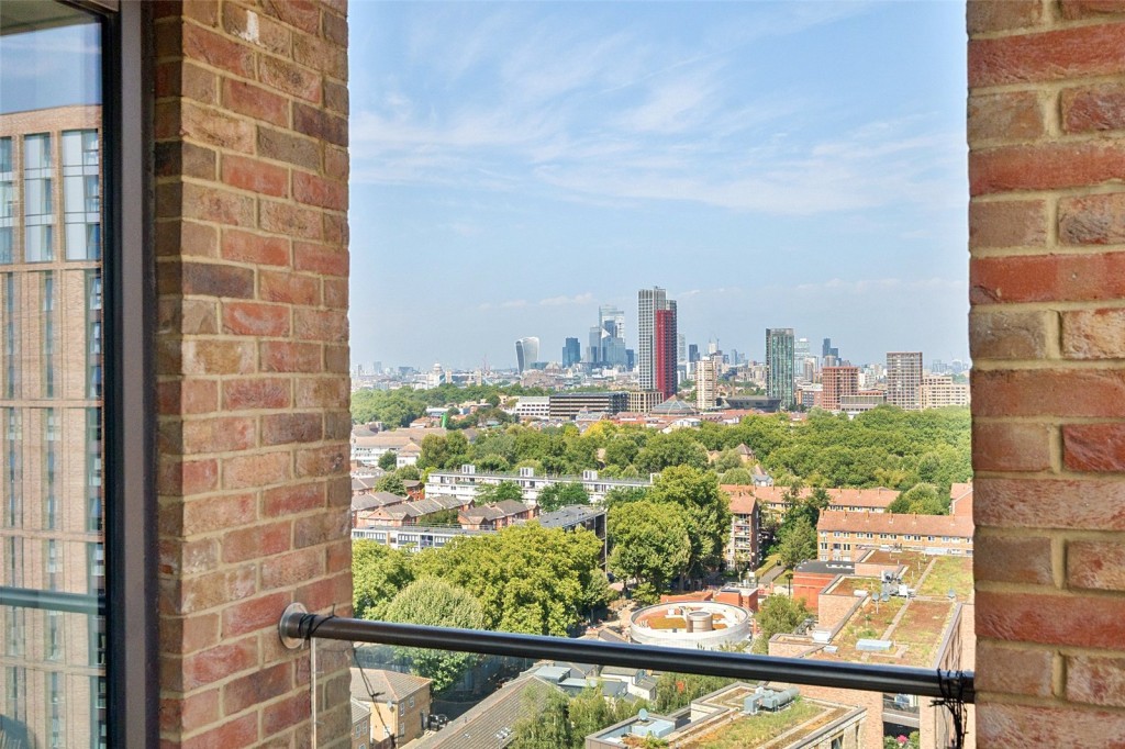 Images for London EAID:1949463716 BID:URP