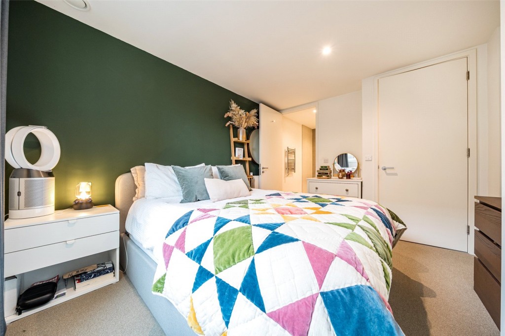 Images for London EAID:1949463716 BID:URP