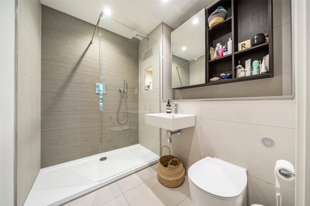 Images for London EAID:1949463716 BID:URP