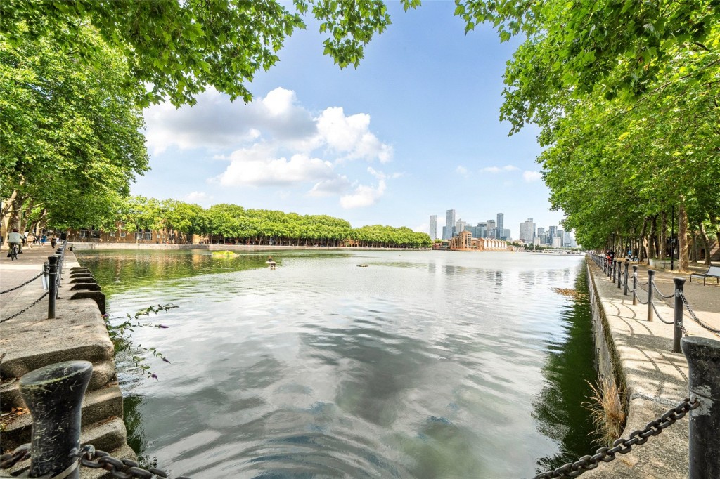 Images for London EAID:1949463716 BID:URP