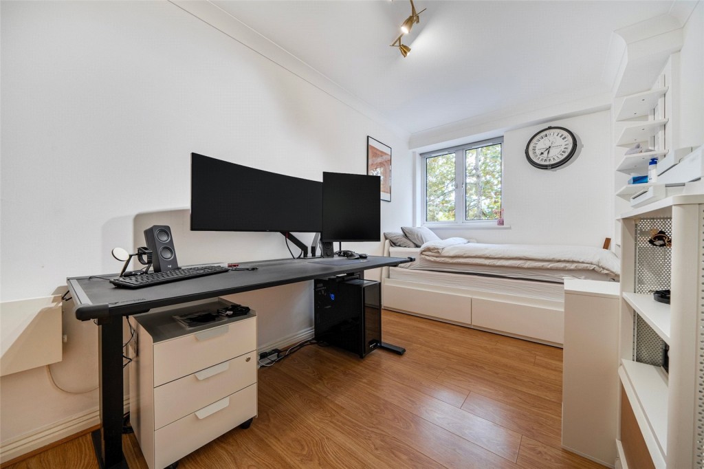 Images for London EAID:1949463716 BID:URP