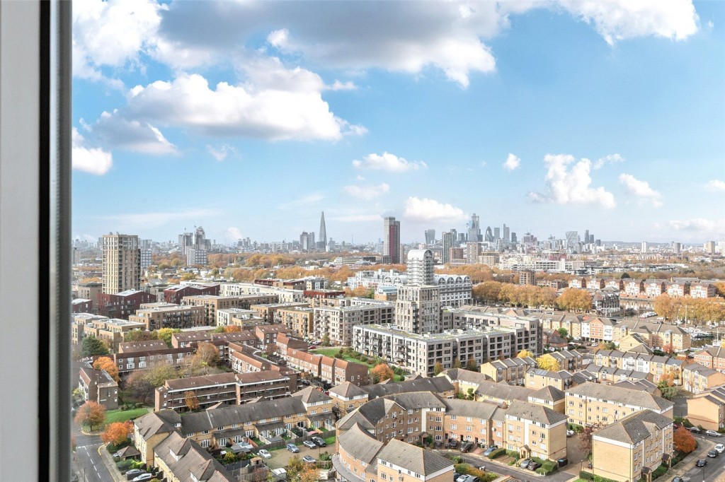 Images for London EAID:1949463716 BID:URP