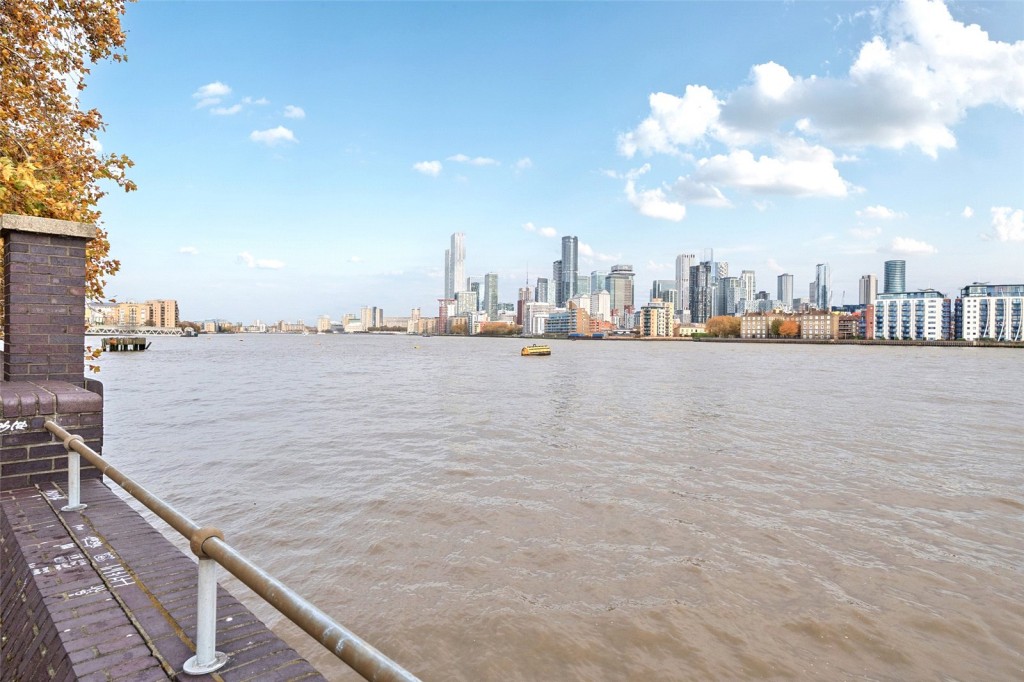 Images for London EAID:1949463716 BID:URP