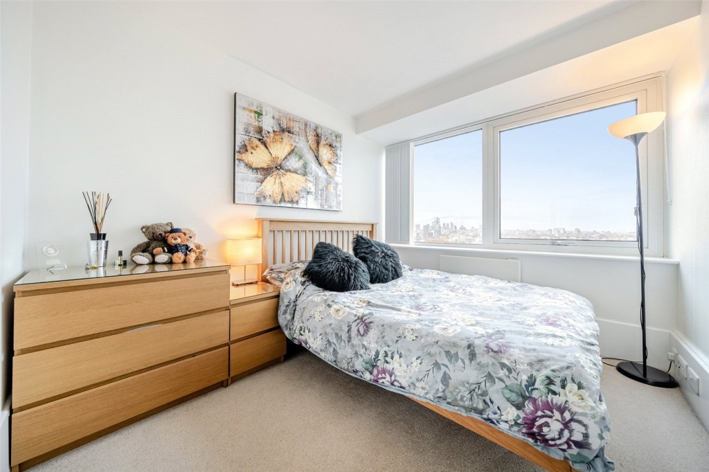 Images for London EAID:1949463716 BID:URP