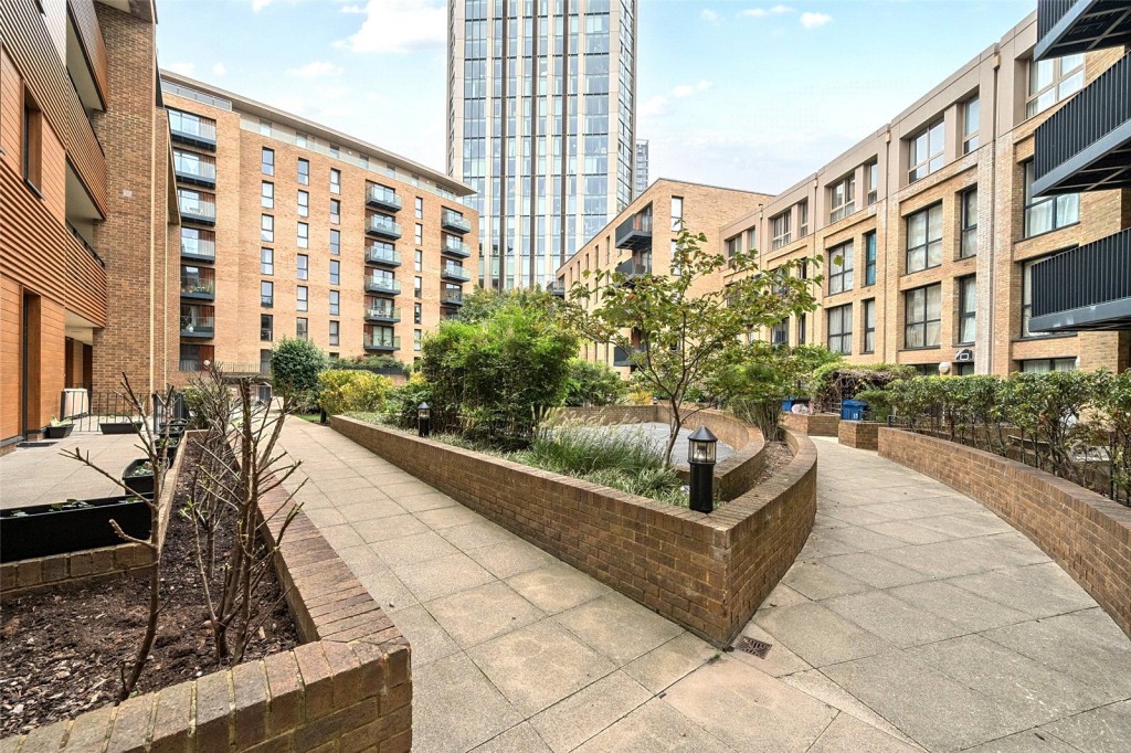 Images for London EAID:1949463716 BID:URP