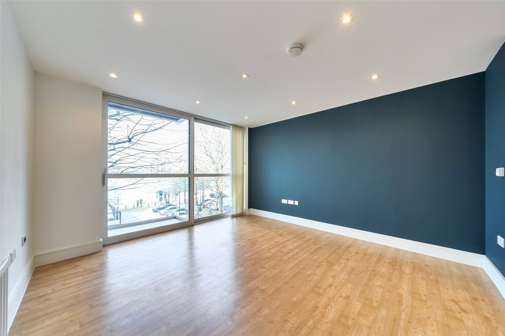 Images for London EAID:1949463716 BID:URP