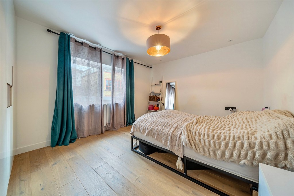 Images for London EAID:1949463716 BID:URP