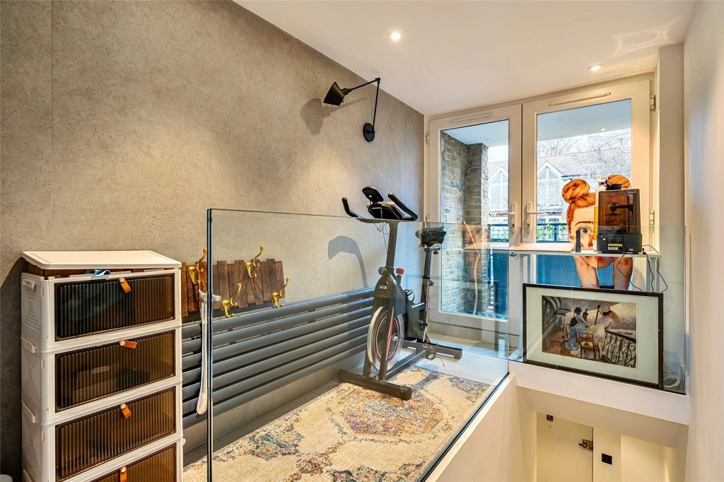 Images for London EAID:1949463716 BID:URP