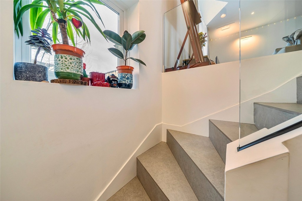 Images for London EAID:1949463716 BID:URP