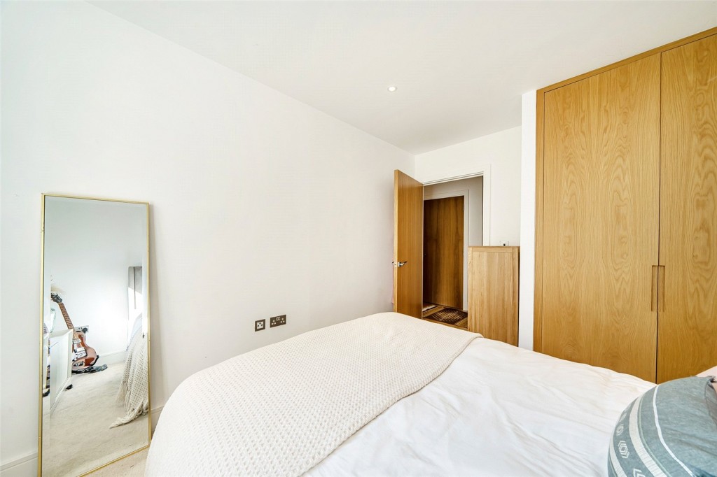 Images for London EAID:1949463716 BID:URP