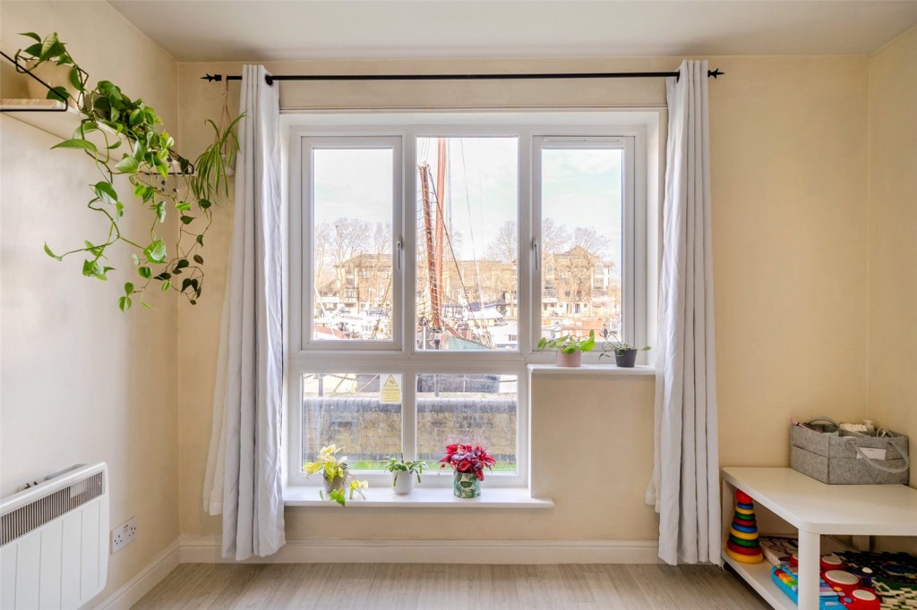 Images for London EAID:1949463716 BID:URP