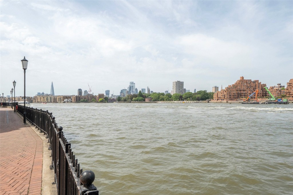 Images for Rotherhithe Street, London EAID:1949463716 BID:URP