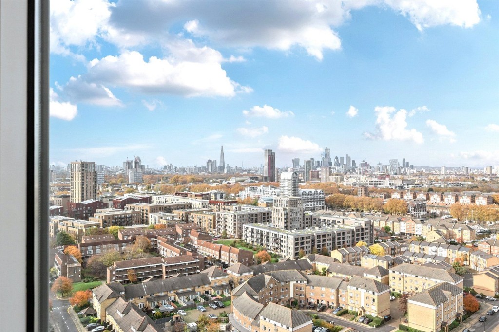 Images for London EAID:1949463716 BID:URP